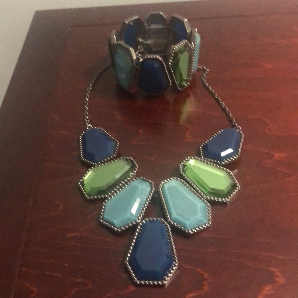 Alfani necklace and bracelet